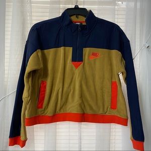 Nike cropped 1/4 zip NWOT
